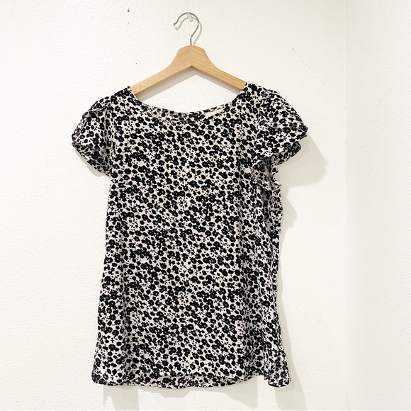 LOFT Tops - Loft Black and White Floral Blouse Top sz S